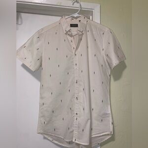 7 Diamonds Short-Sleeve Cream Button-Up with Navy Lightning Print